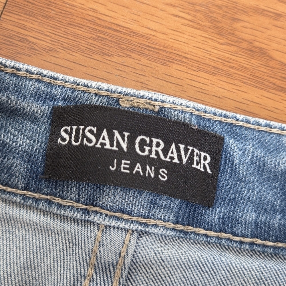 Susan Graver Straight Leg Jeans Cuffs Size 12 Woman's Light Wash Stretch 34x27 - Picture 4 of 16